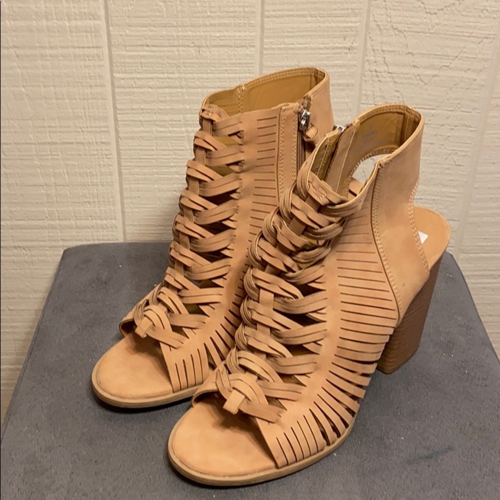 DOLCE VITA PUMPS!